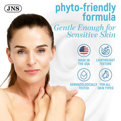JOELLYNE NATURALS crema en entorno doméstico elegante indicando uso cotidiano