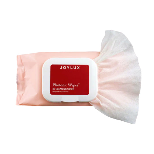 Joylux empaque frontal mostrando paquete de 30 toallitas, limpieza segura