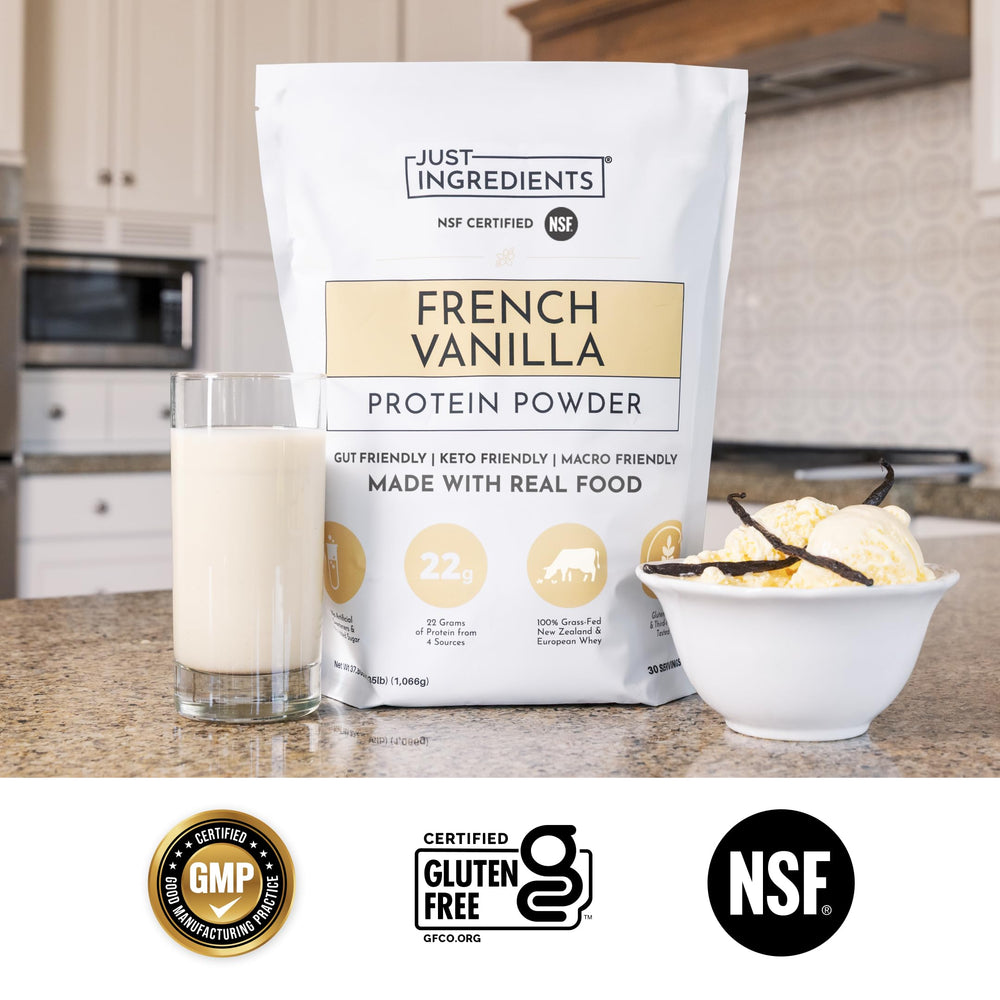Batido preparado con JUST INGREDIENTS siendo consumido, sabor vainilla natural y fácil mezcla
