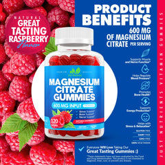 Gominola Just Nutrients en mano para comparar tamaño y facilidad de ingestión, ideal para tomar sin agua