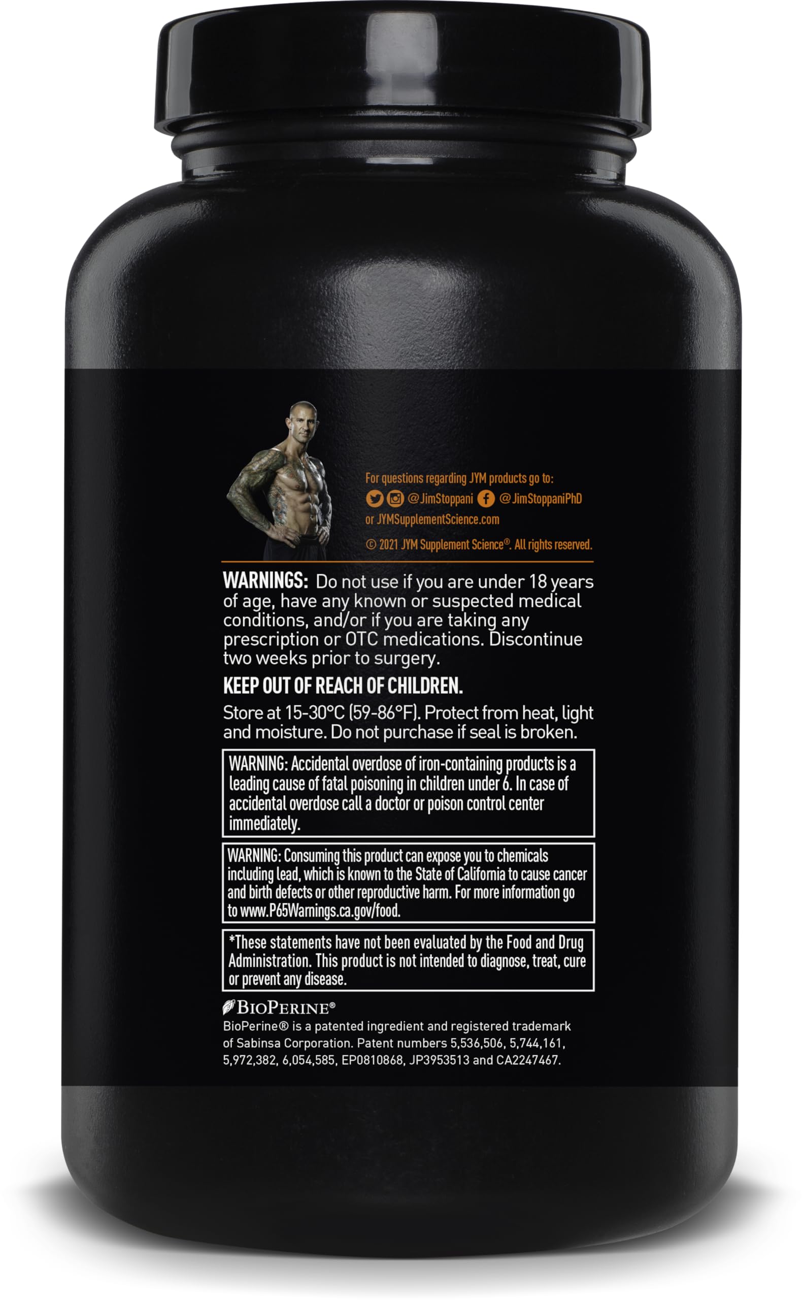 JYM Supplement Science producto en escena con atleta mostrando apoyo activo
