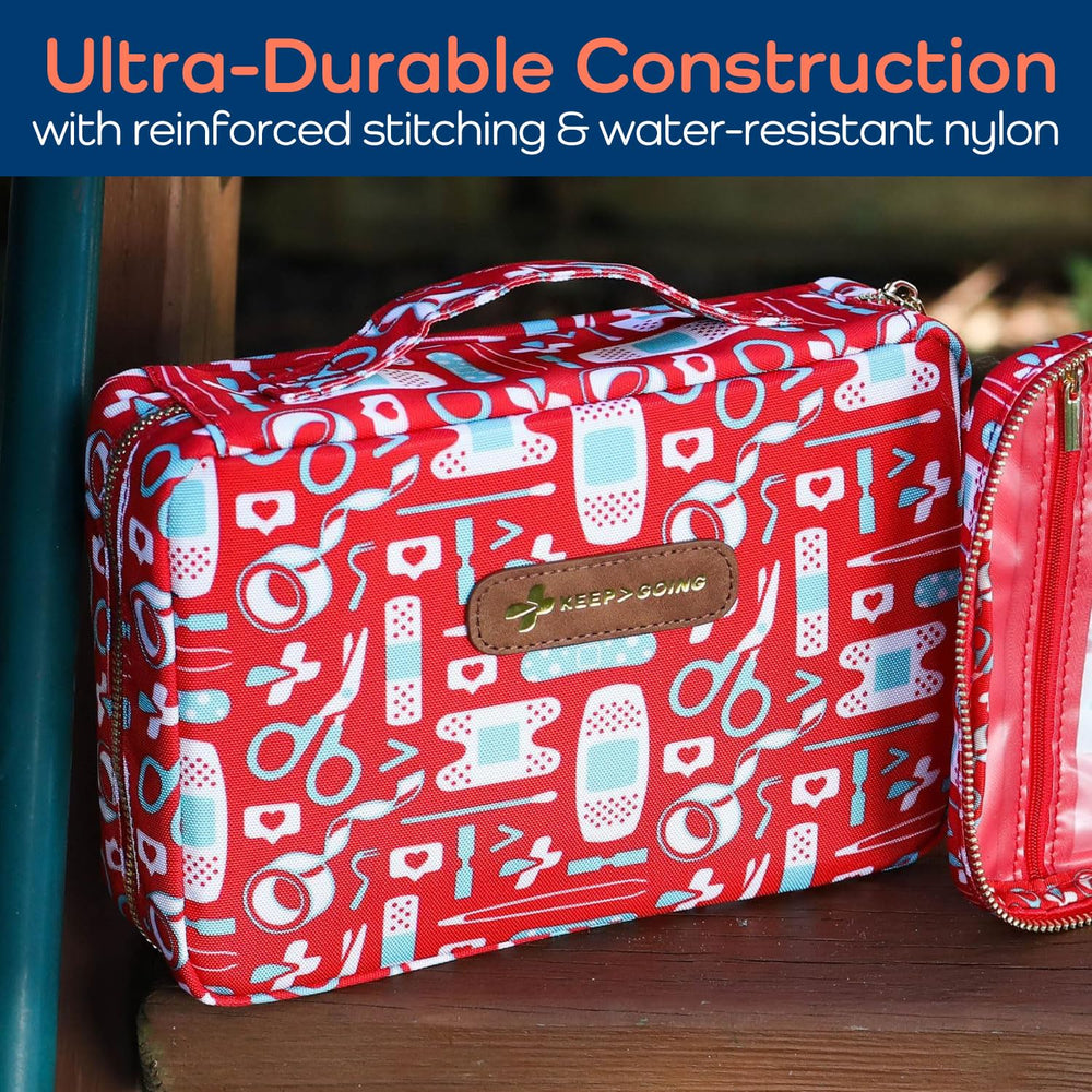 KEEP>GOING madre aplicando vendaje a niño mostrando facilidad de uso