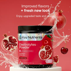 KEY NUTRIENTS primer plano del polvo textura fina y color cereza