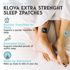 Klova parche aplicado en el hombro ilustrando comodidad nocturna