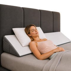 Kölbs en dormitorio vestido aporta aspecto diseñador y orden