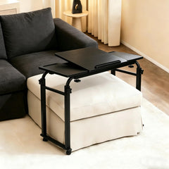 KOMOREBI mesa inclinada en uso para lectura, ajuste ergonómico