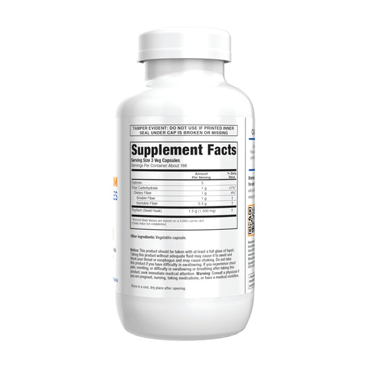Konsyl cápsula abierta con polvo fino de psyllium destacando pureza