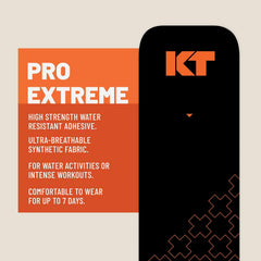 KT Tape Pro en mano para comparar tamaño de tiras y facilidad de aplicación