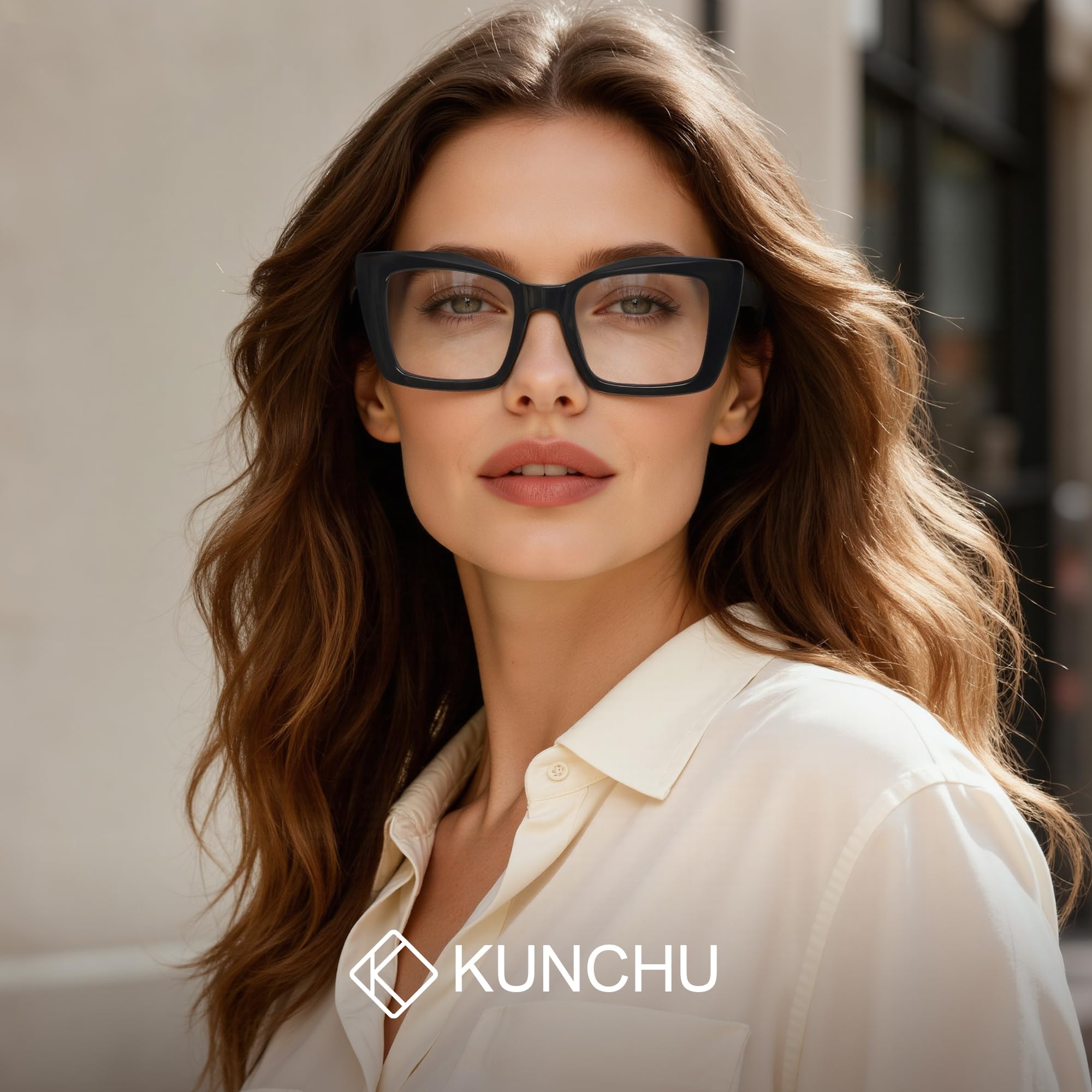 kunchu gafas kunchu en escritorio de oficina añadien estilo y practicidad