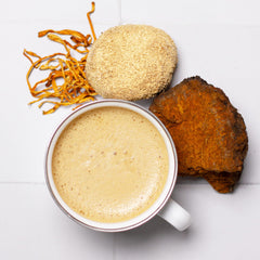 Laird Superfood etiqueta nutricional que destaca bajo contenido de carbohidratos