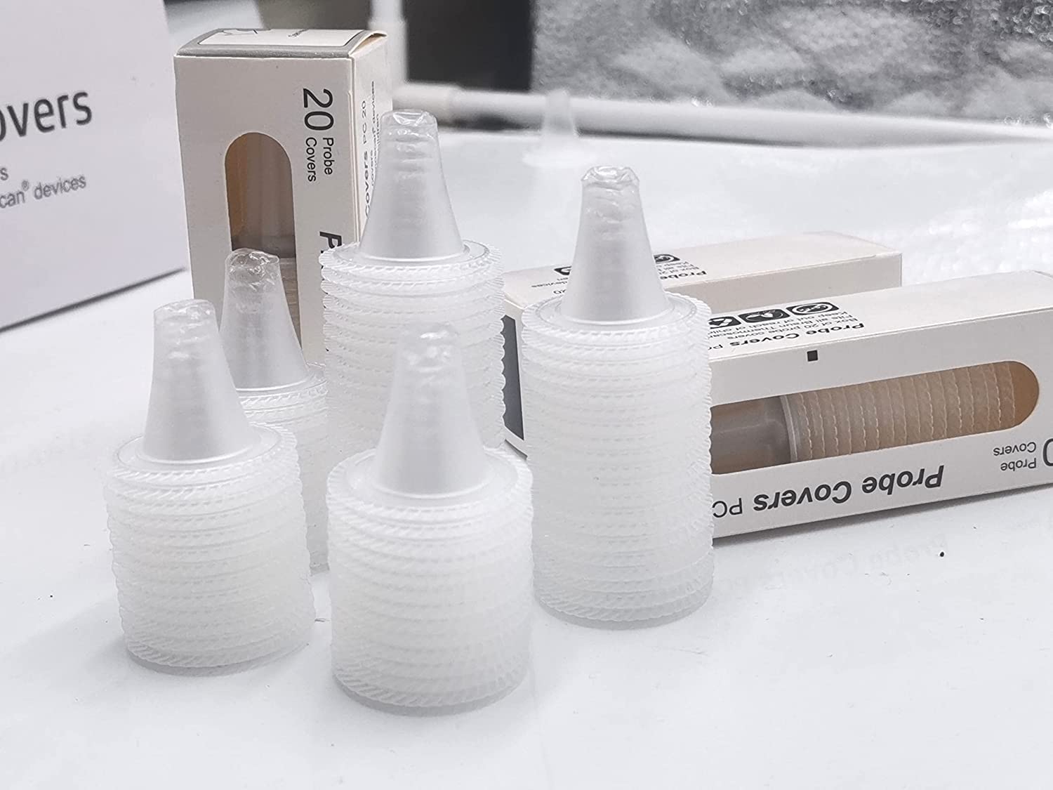 LEGAND empaque abierto con fundas apiladas, alta cantidad para reposición