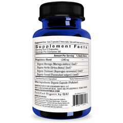 Legendairy Milk madre amamantando con producto cerca, apoyo práctico y cómodo