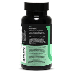 Persona sosteniendo una cápsula de LEGION Biome Probiotic para uso diario fácil