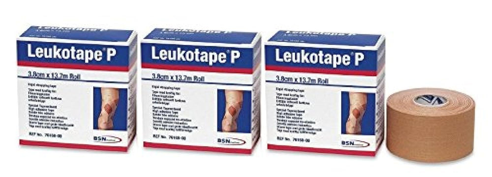 Leukotape P rollo visible de frente mostrando etiqueta y uso práctico