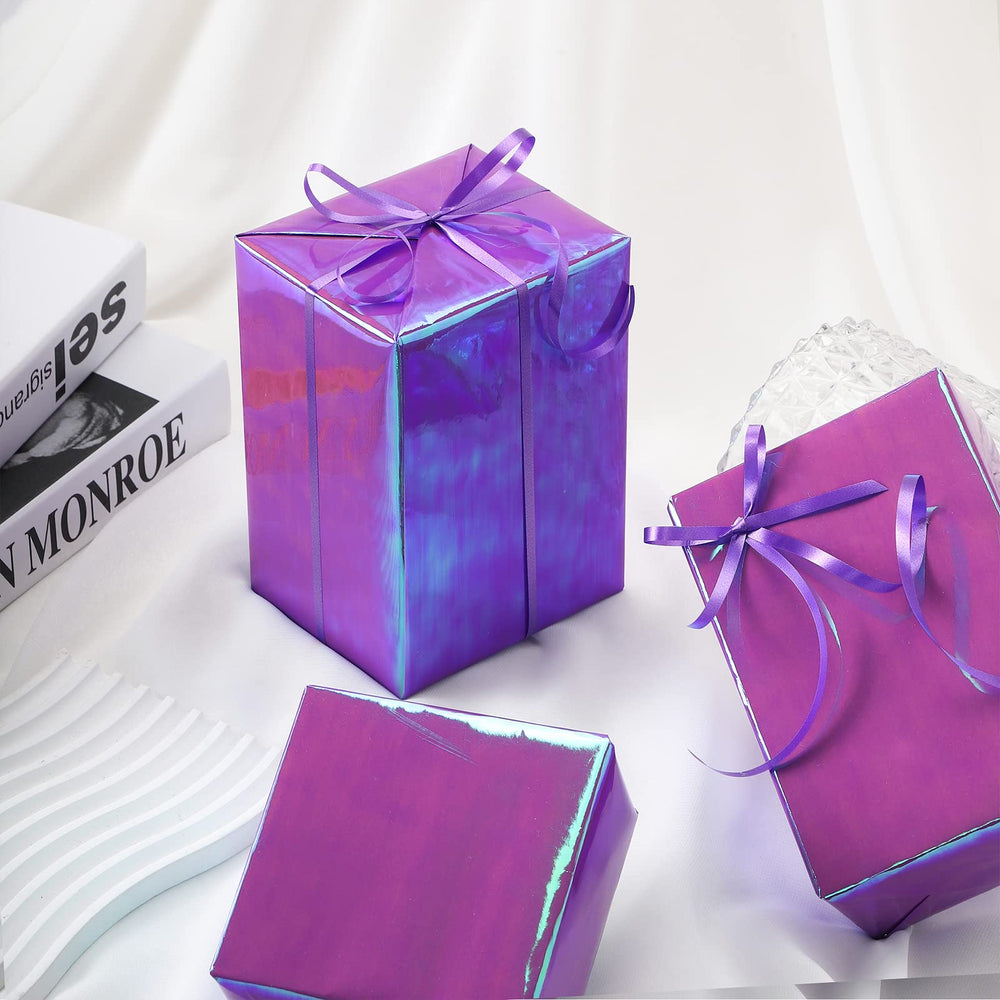LeZakaa regalo envuelto estilo navideño con acabado holográfico