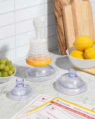 LifeVac contenido del kit con máscaras y manual visible