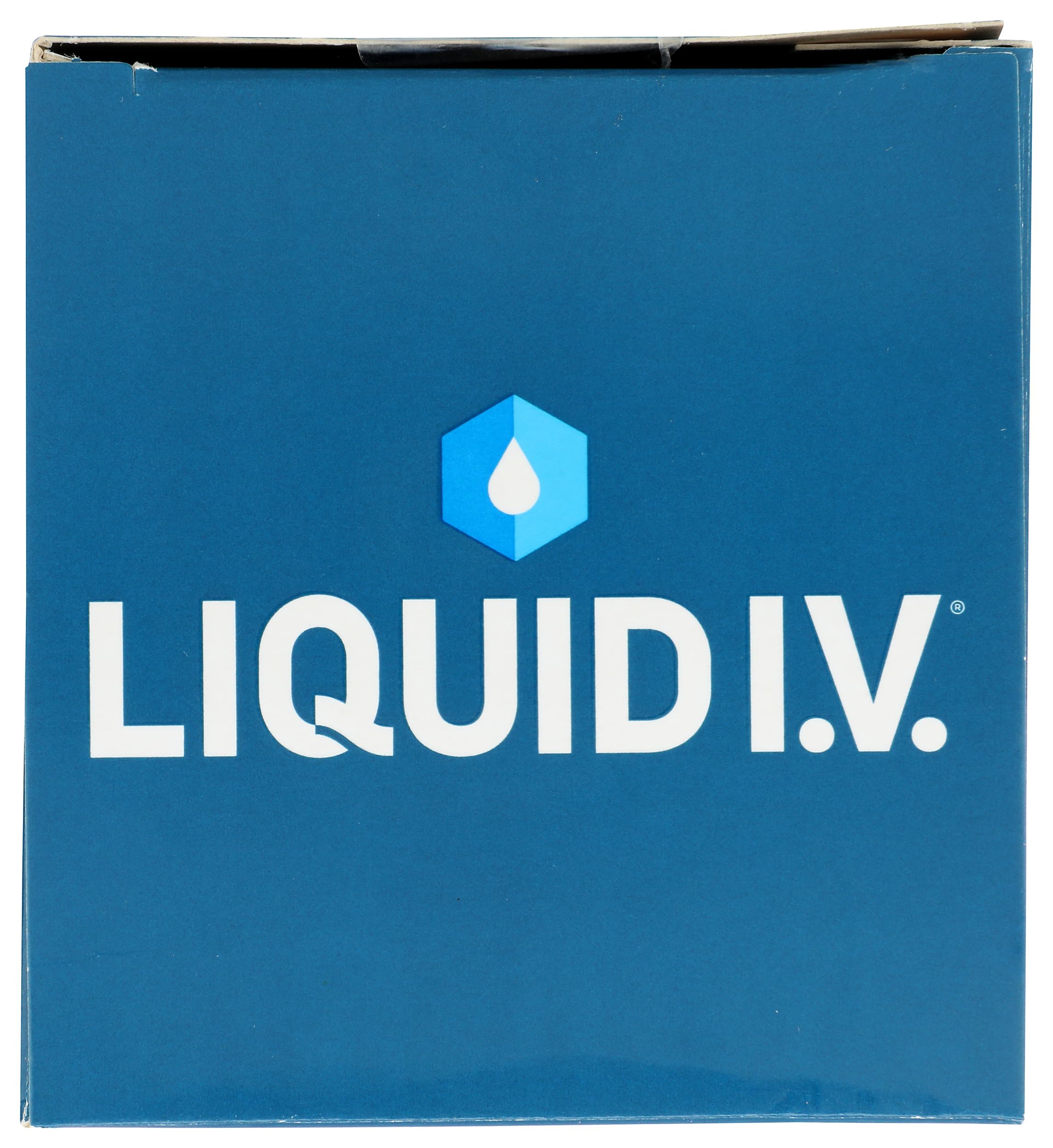 Liquid I.V. textura del polvo en cuchara que facilita mezcla rápida