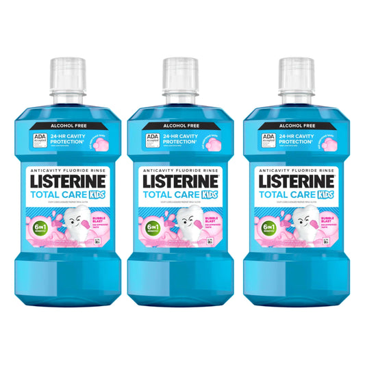 Listerine botella frontal Bubble Blast mostrando formato familiar y protección anticaries