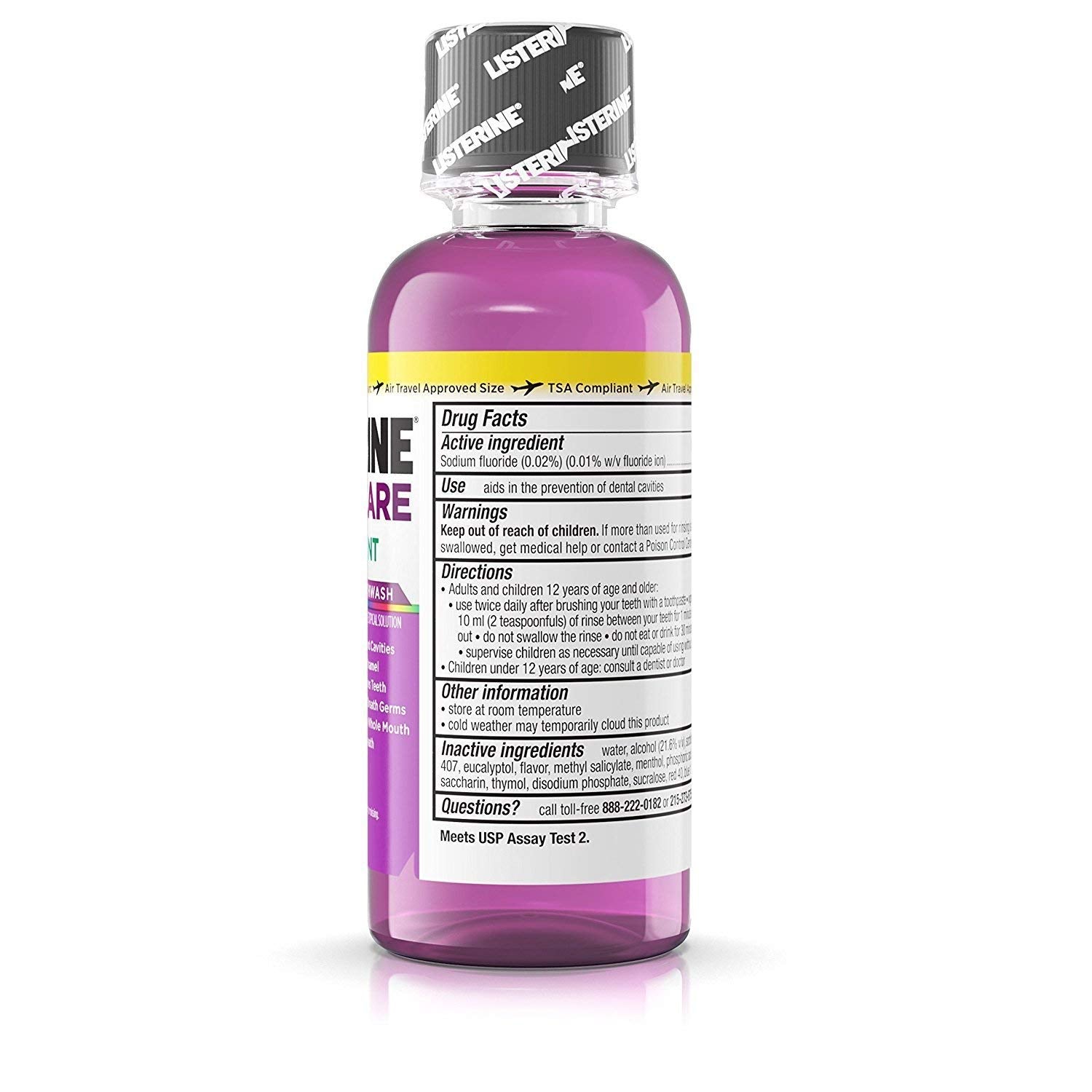 Listerine primer plano de etiqueta y líquido para ver detalles y confianza