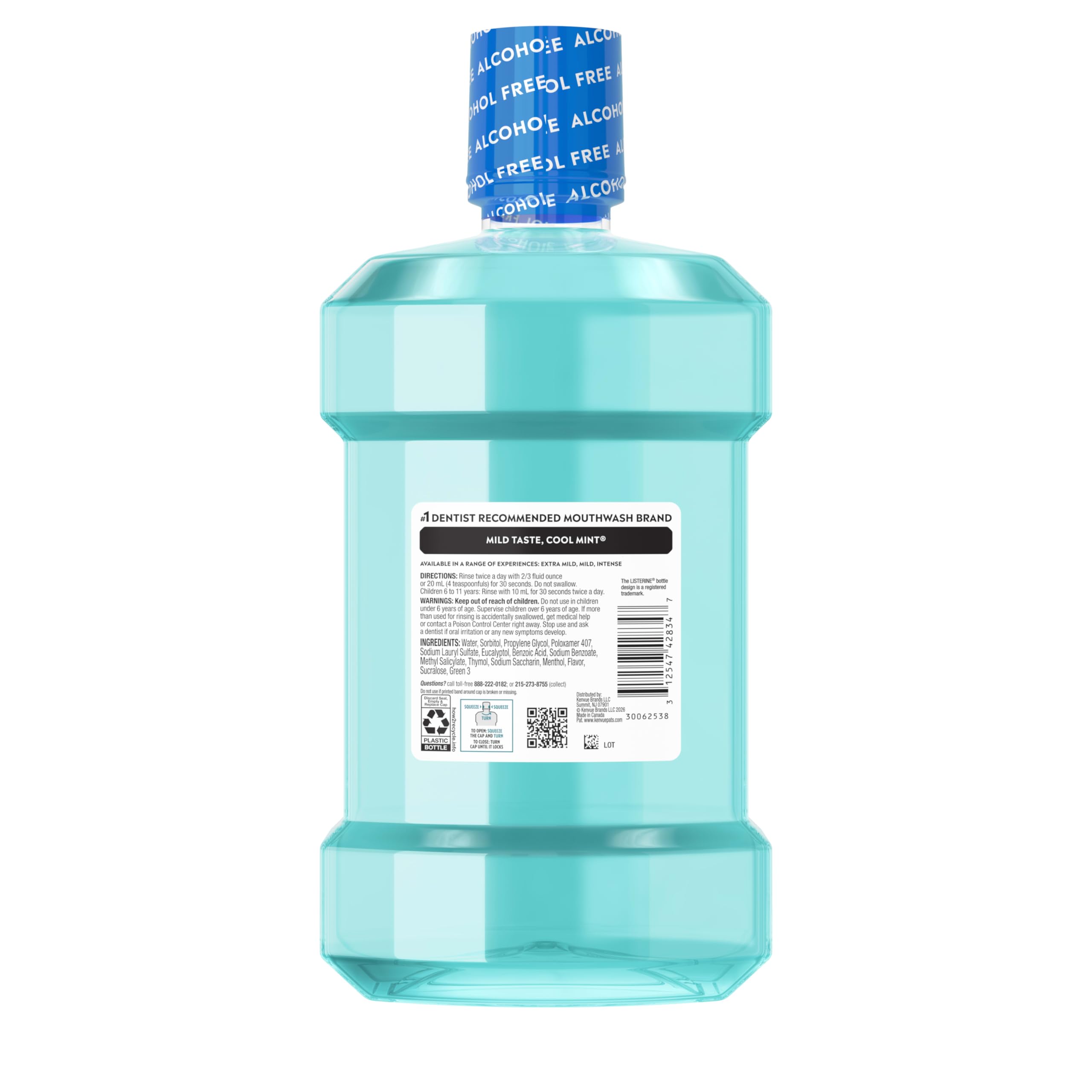 Familia en baño usando Listerine reflejando rutina diaria