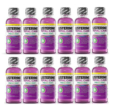 Listerine botella frente pack de viaje mostrando tamaño portátil y frescor