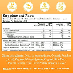 Llama Naturals gomitas en mano mostrando tamaño y facilidad de masticar