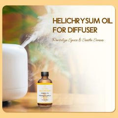 LOTUSJOY botella junto a flores de helichrysum destacando origen natural