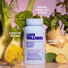 Love Wellness cápsulas en mano para fácil administración y comodidad