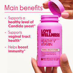 Love Wellness suplemento en manos durante uso matutino, fácil integración diaria