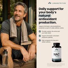 Luma Nutrition cápsula en mano para comparar tamaño y facilidad