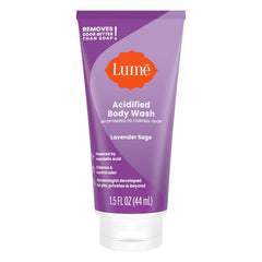 Lume dispensando gel en mano mostrando fácil uso y formación de espuma
