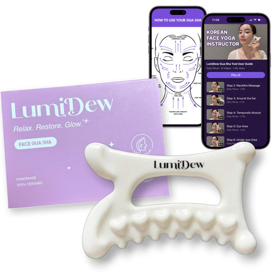 LumiDew vista frontal del gua sha con empaque elegante y beneficios higiénicos