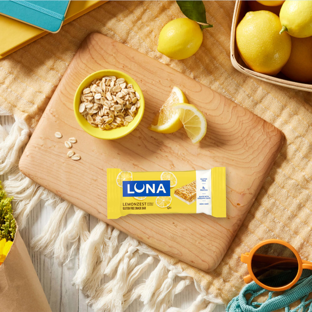 Luna Bar en bandeja de desayuno para presentación apetecible y práctica