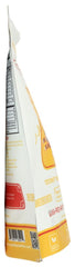 Vaso con batido Lunar Lifts coconut mango cream servido con hielo y aspecto cremoso
