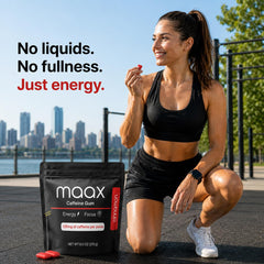 Maax Caffeinated Gum junto a objetos para escala, beneficio tamaño portátil