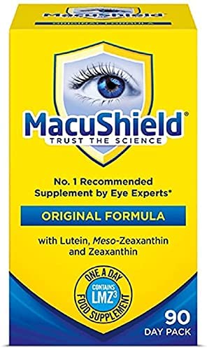 MacuShield cápsulas en mano para ilustrar tamaño y facilidad de ingestión, mejora la adherencia diaria