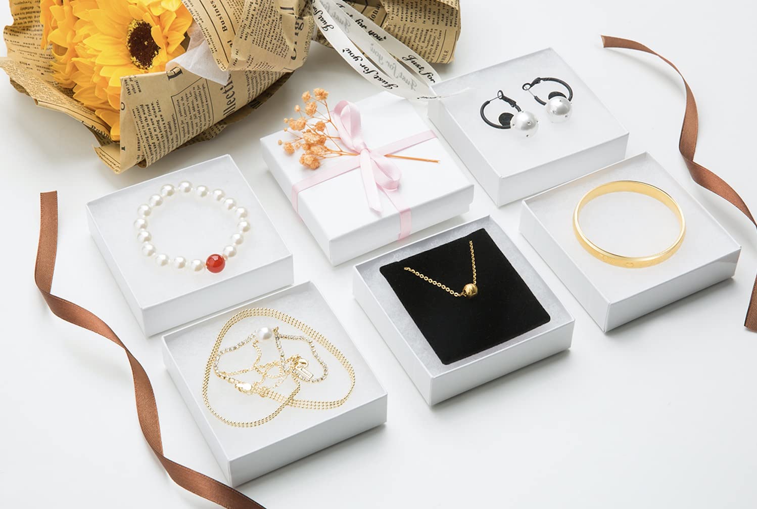 Magicool Hanger caja abierta con pendientes y anillo, buena presentación para regalo