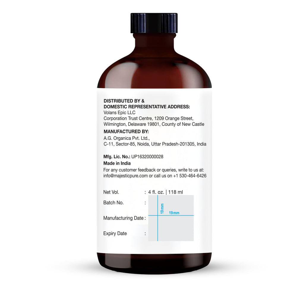 Majestic Pure frasco junto a una regla para comparar tamaño 118 ml