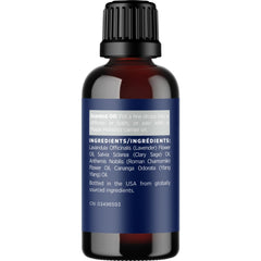 Maple Holistics botella comparada con una mano para visualizar volumen práctico