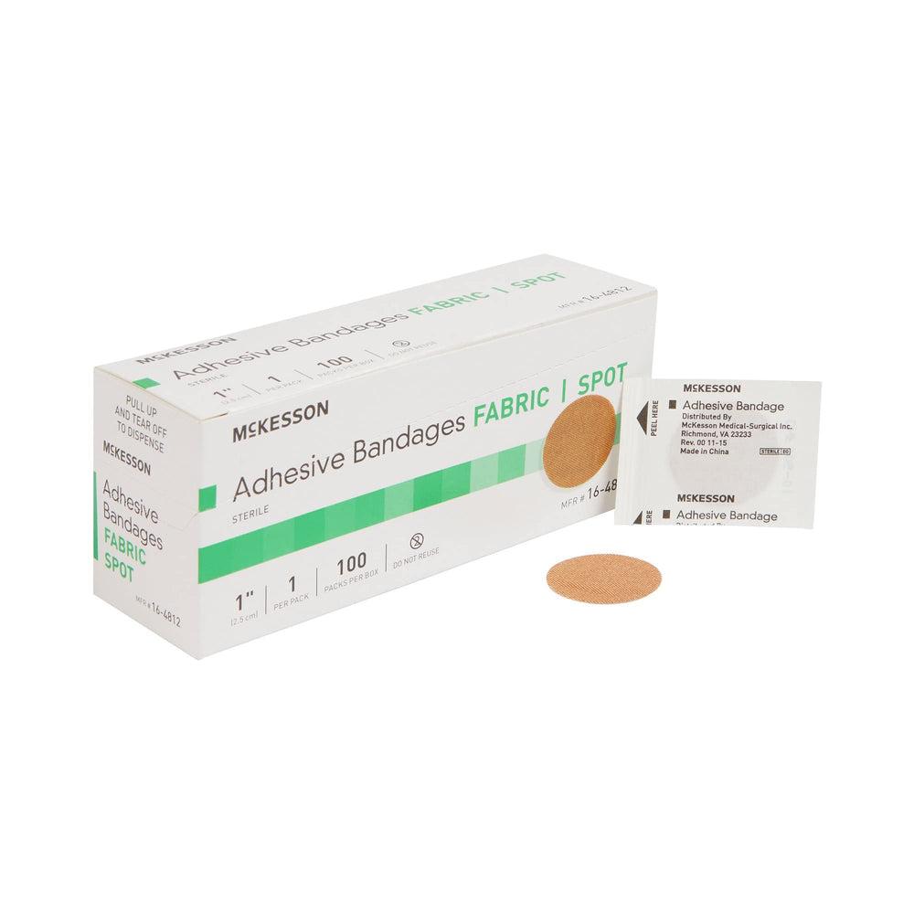 McKesson paquete frontal mostrando 100 curitas, ideal para reabastecer botiquines