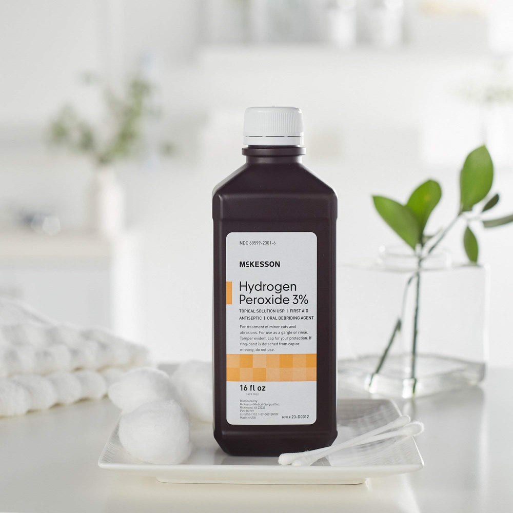 McKesson botella en mano para mostrar escala y facilidad de uso