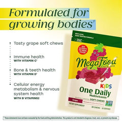 MegaFood gomita en mano para comparar escala y facilitar la dosificación