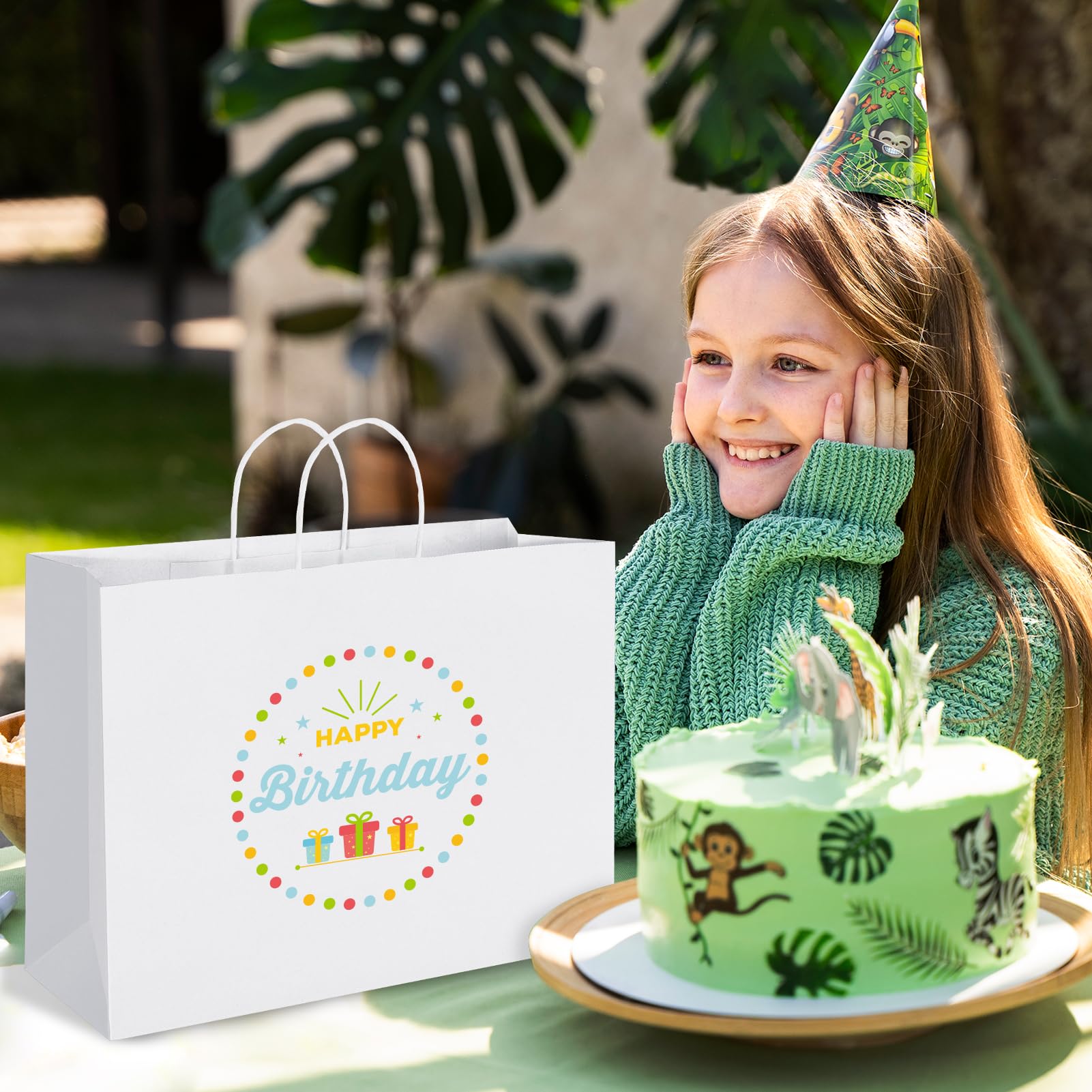 MESHA ambiente de fiesta mostrando bolsas como regalo elegante y ecológico