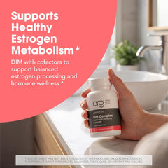 Metabolic Maintenance cápsula en mano destacando dosificación fácil