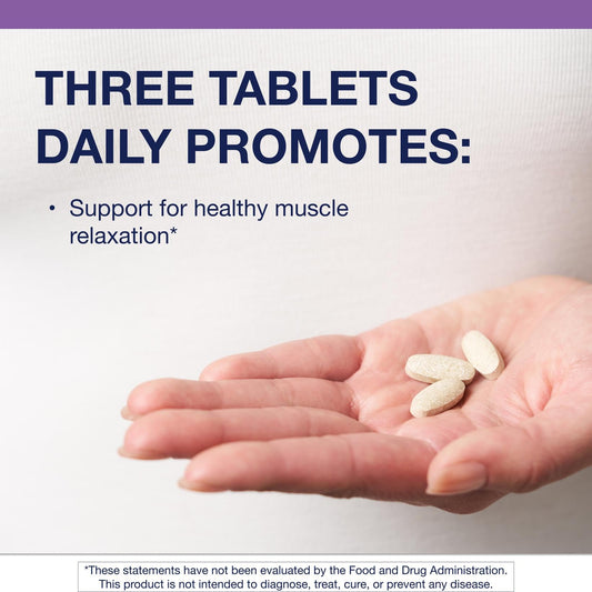 Metagenics MyoCalm Plus tabletas en mano para control de dosis y conveniencia