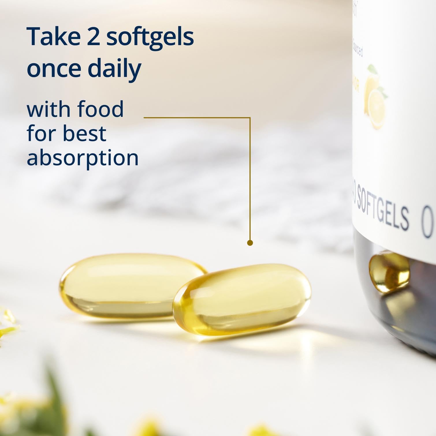 Botella Metagenics OmegaGenics junto a alimentos marinos para contexto de uso