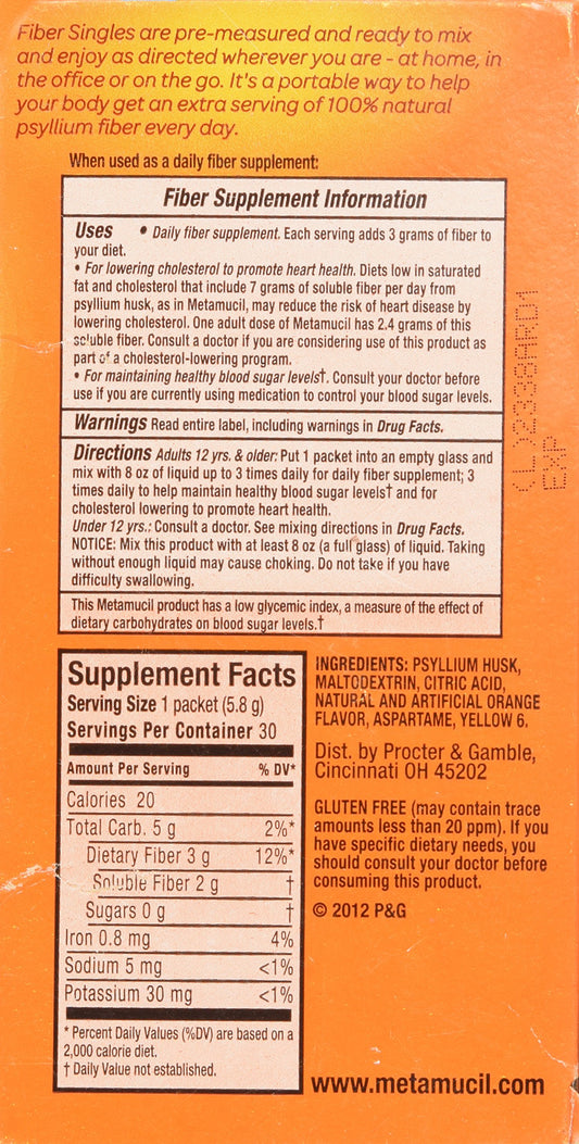 Metamucil sobre abierto con polvo naranja y textura suave visible