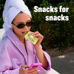 Mezcla barra dentro de mochila ideal como snack energético