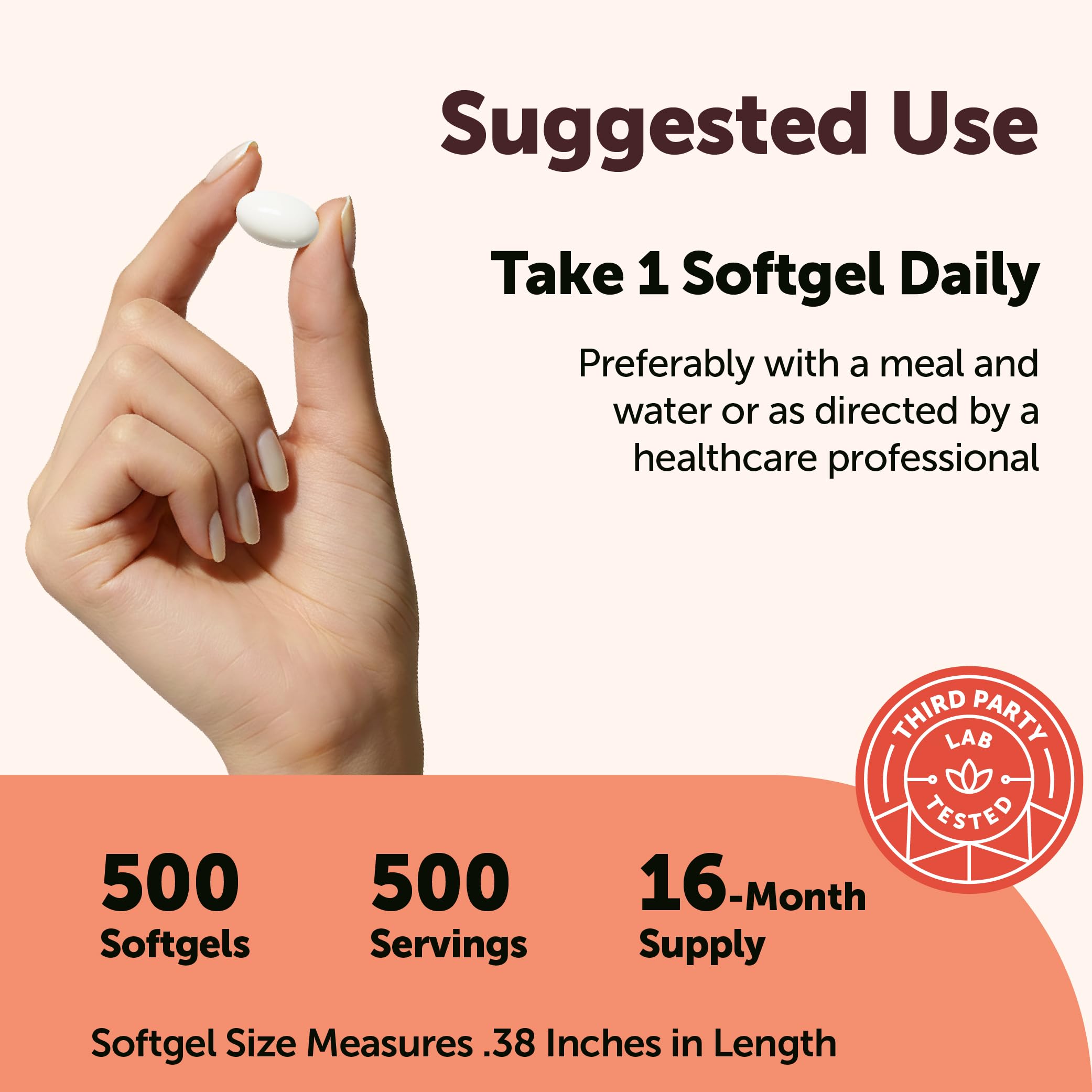 Micro Ingredients softgel en mano para comparar tamaño fácilmente