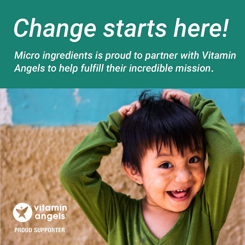 Micro Ingredients envase 1 kg junto a una botella para comparar tamaño